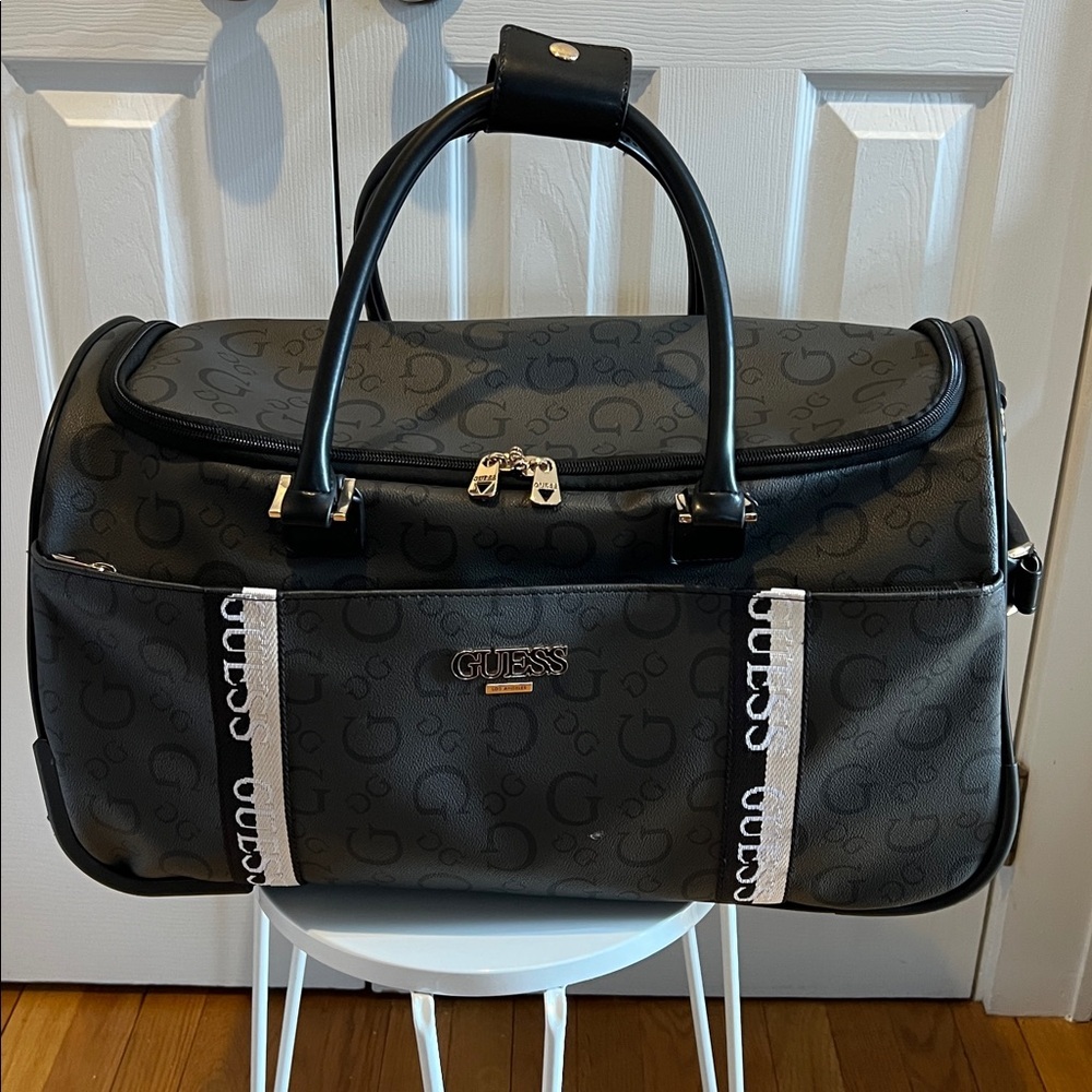 GUESS Logo Debossed Rolling Black Duffel Weekender Travel Bag - Picture 3 of 16